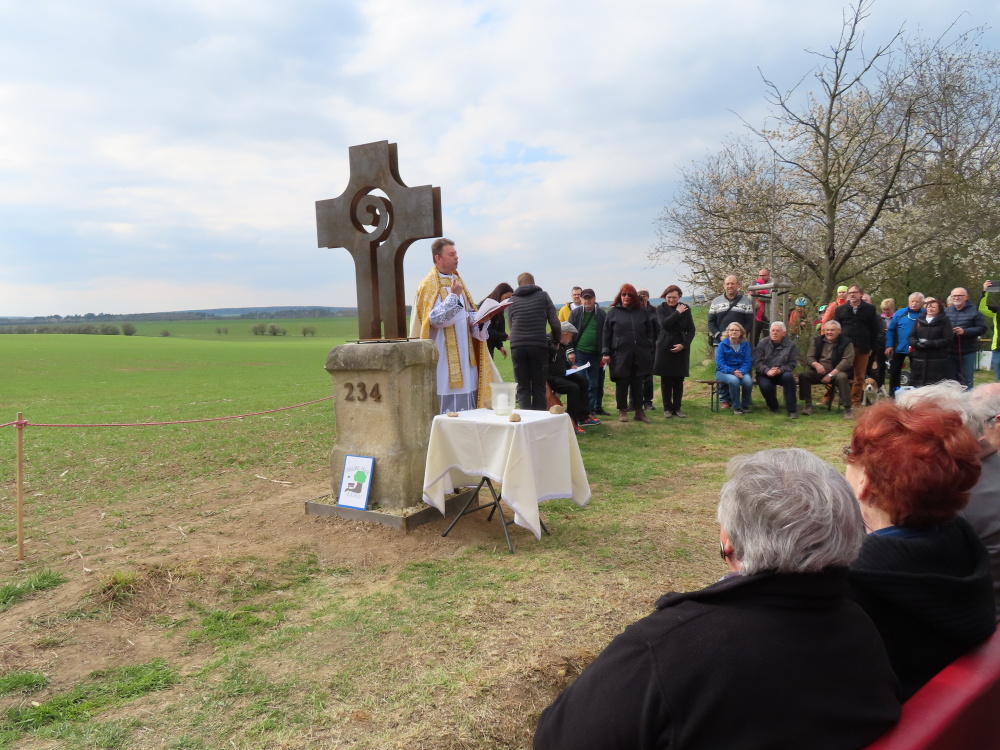 Slavnostní odhalení a požehnání sochy sv. Vojtěcha 23.4.